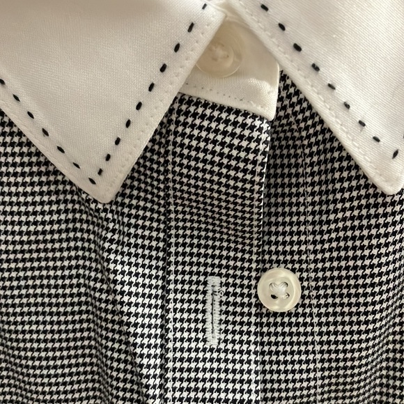 Button down ladies - Picture 4 of 6